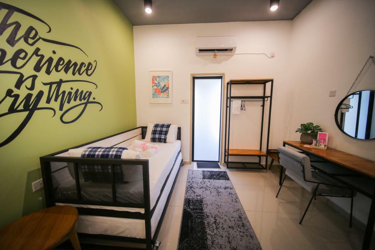 The Best Hotel In Bayan Lepas - The Lov Penang Eksteriør bilde